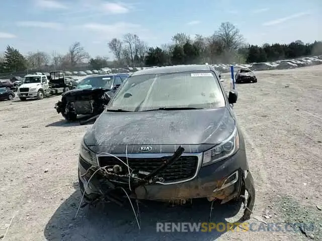 11 Photograph of a damaged car KNDMB5C14L6647578 KIA All Models 2020