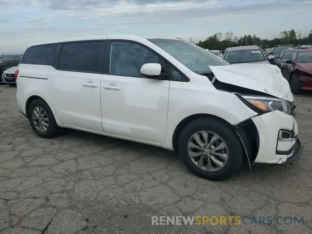 4 Photograph of a damaged car KNDMB5C1XL6590335 KIA All Models 2020