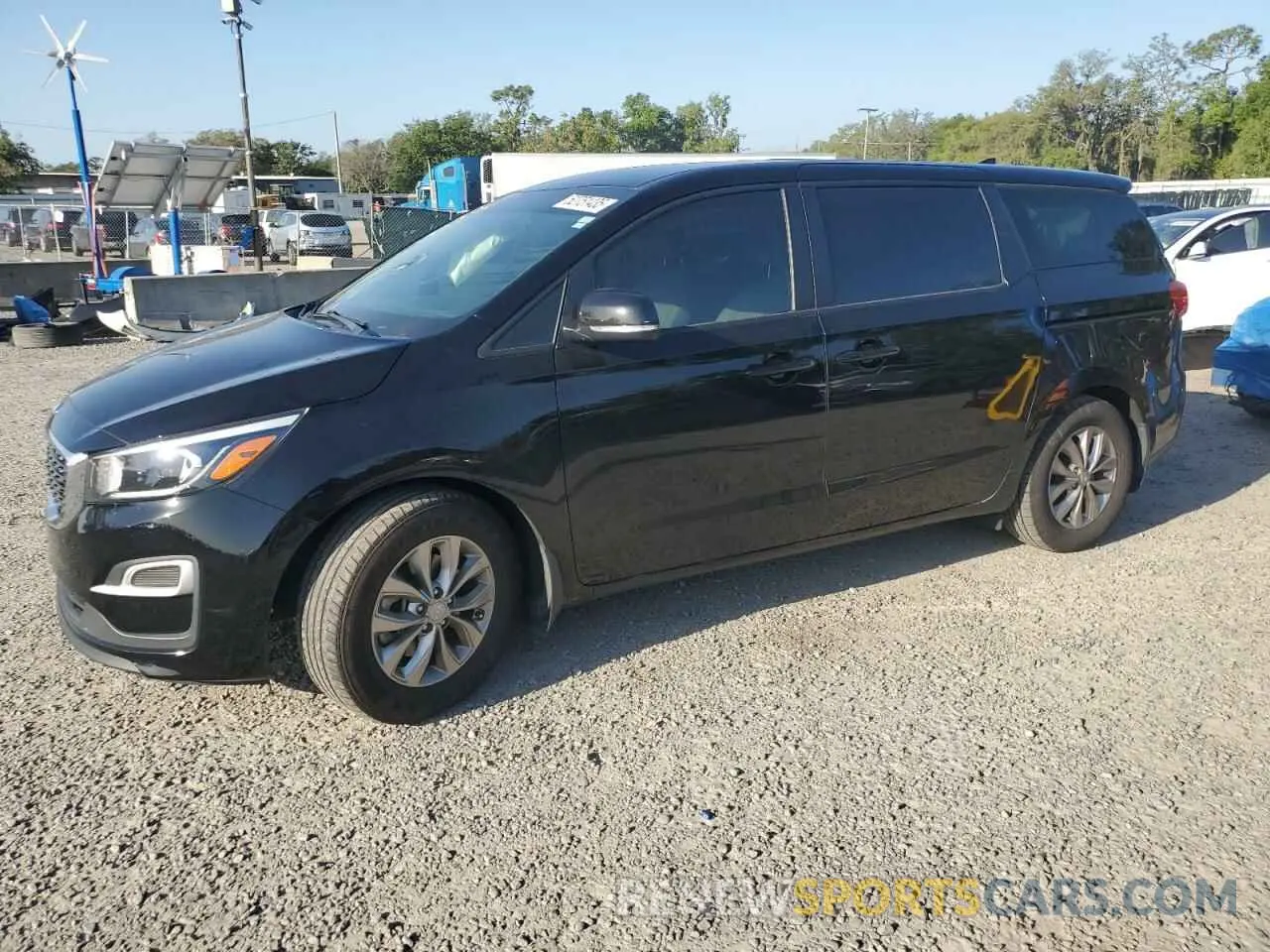 1 Photograph of a damaged car KNDMB5C16M6662925 KIA All Models 2021