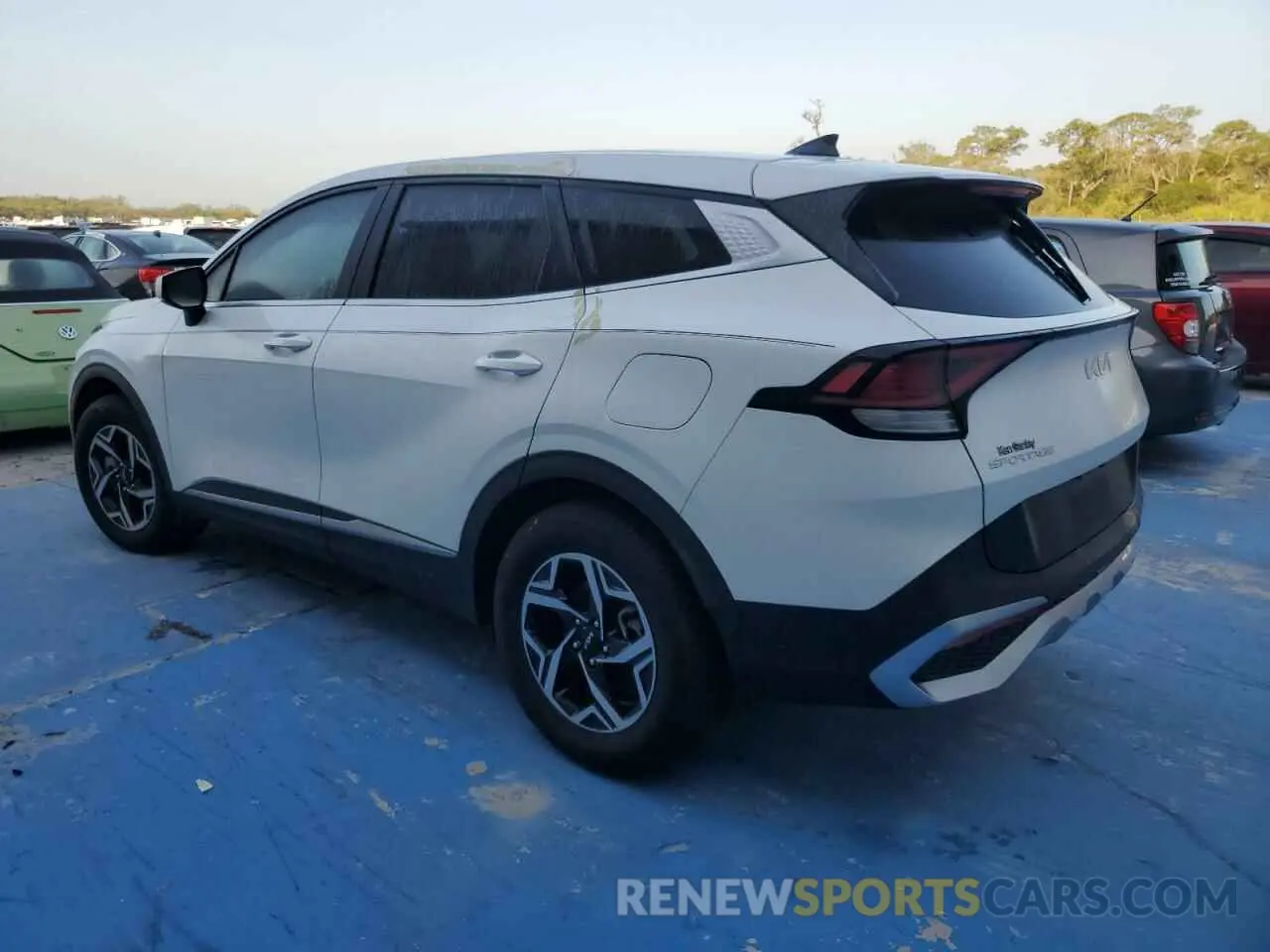 2 Photograph of a damaged car KNDPU3AF5P7176325 KIA BORREGO 2023