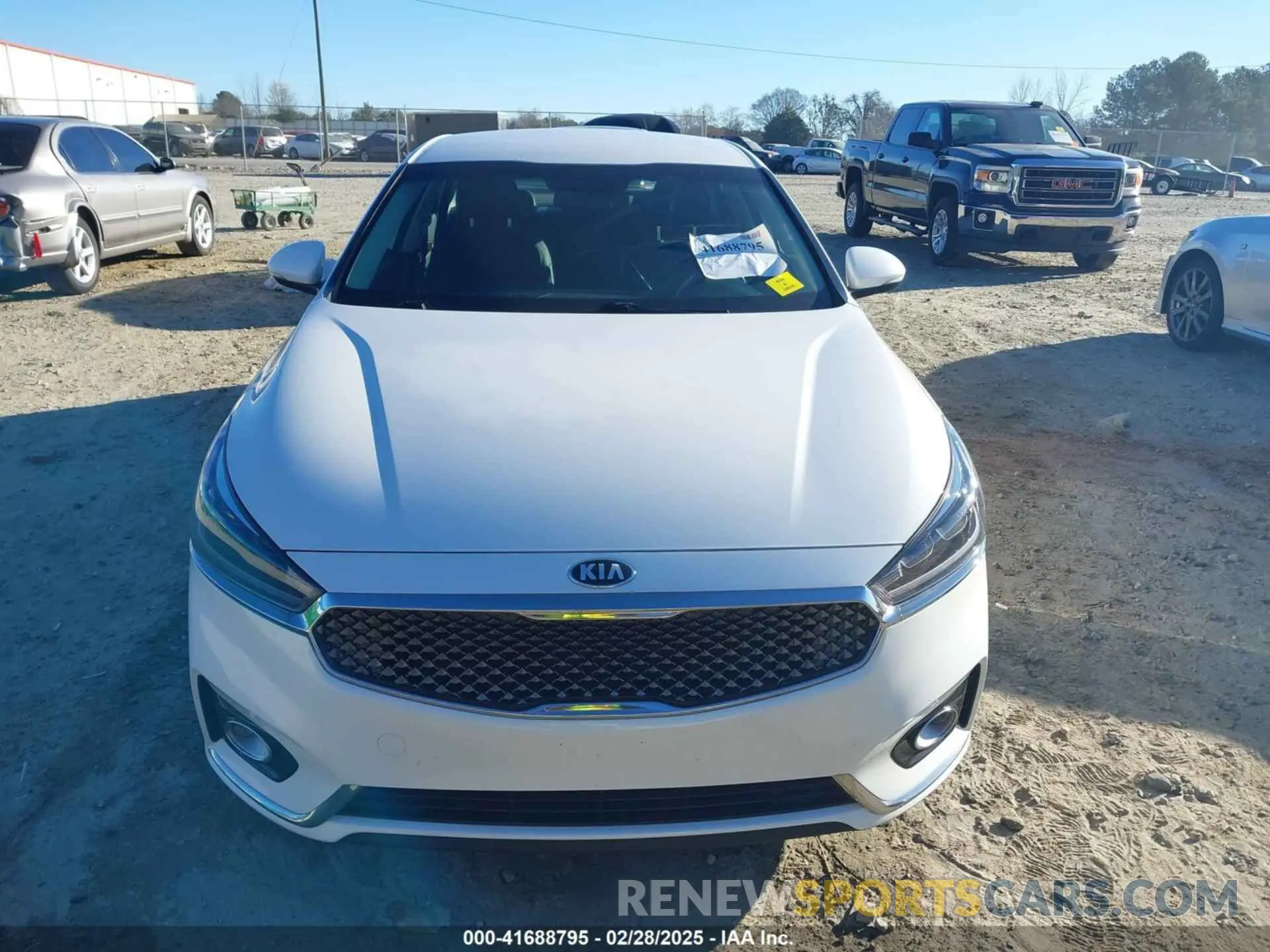 12 Photograph of a damaged car KNALB4J10K5164647 KIA CADENZA 2019