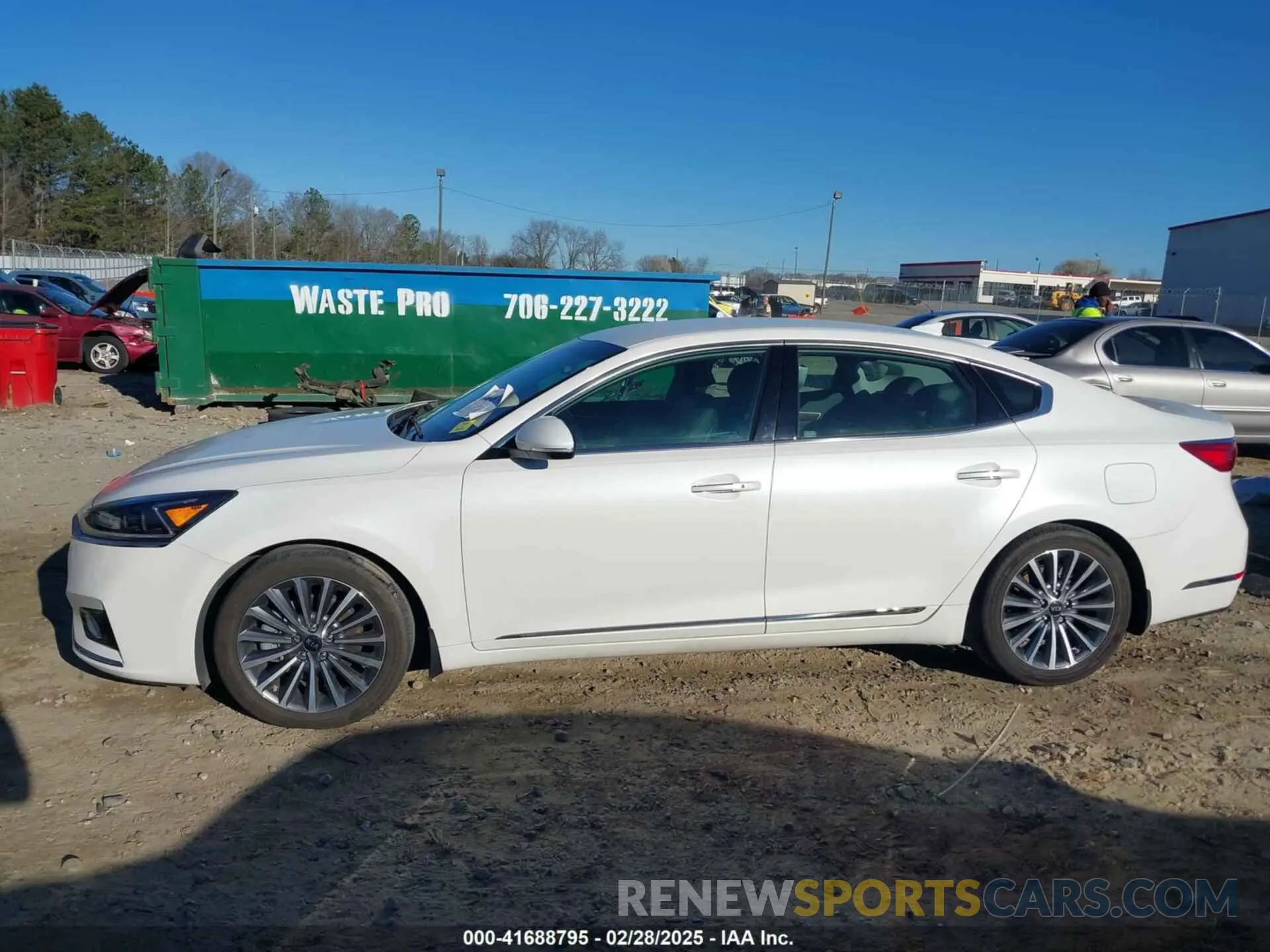 14 Photograph of a damaged car KNALB4J10K5164647 KIA CADENZA 2019