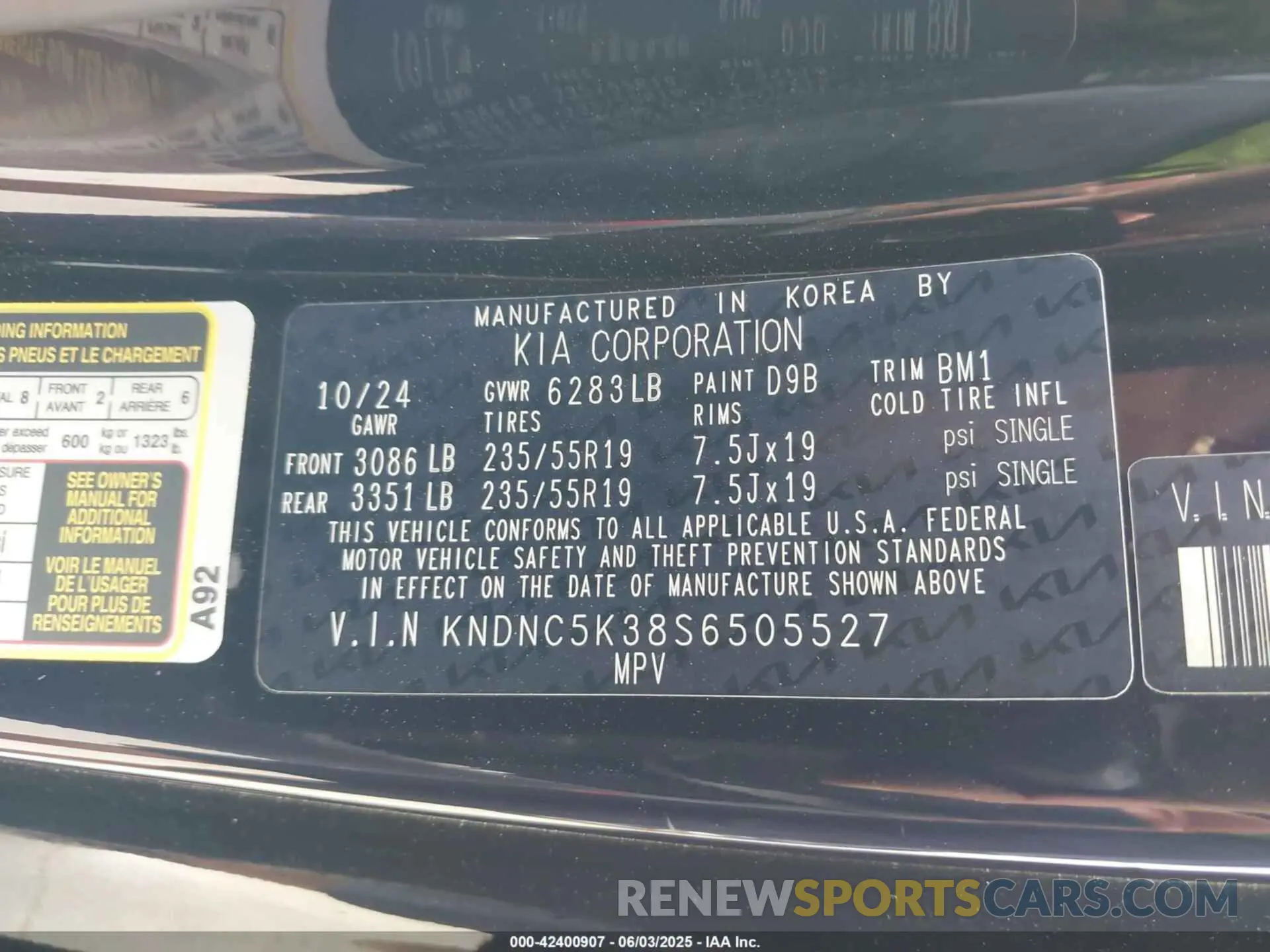 9 Photograph of a damaged car KNDNC5K38S6505527 KIA CARNIVAL 2025
