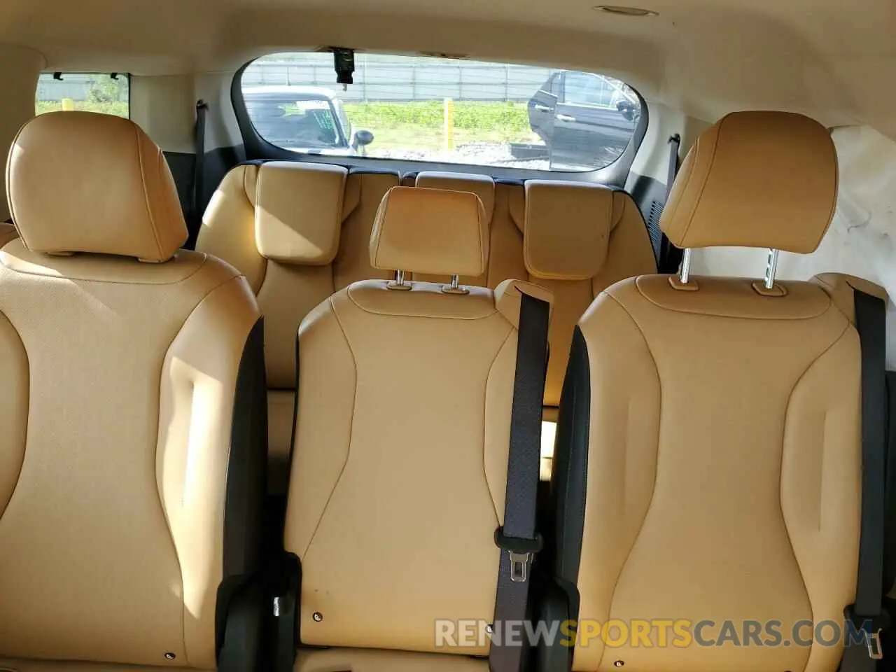 10 Photograph of a damaged car KNDNC5H30P6297805 KIA CARNIVAL E 2023