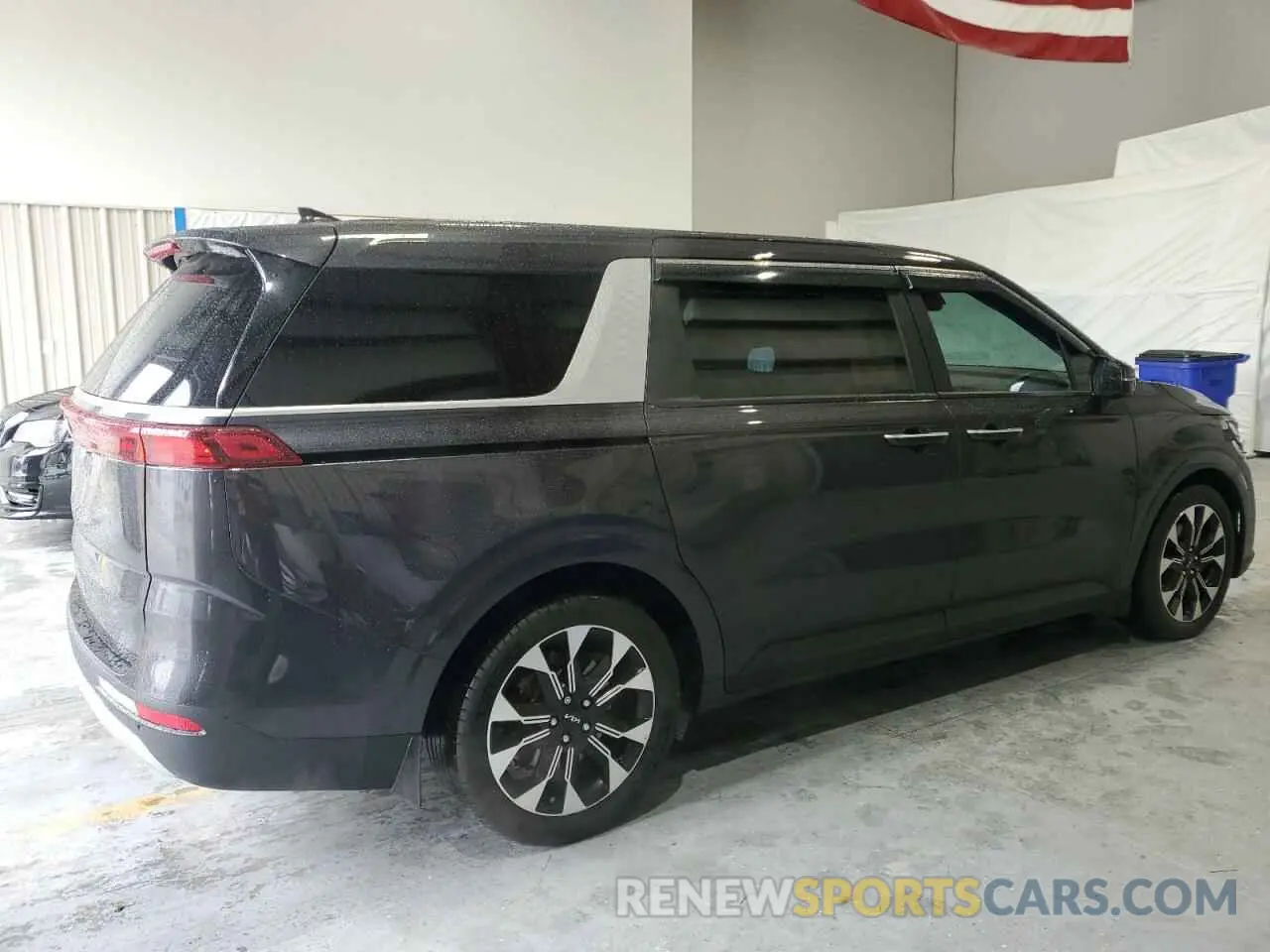 3 Photograph of a damaged car KNDNC5H33P6250901 KIA CARNIVAL E 2023