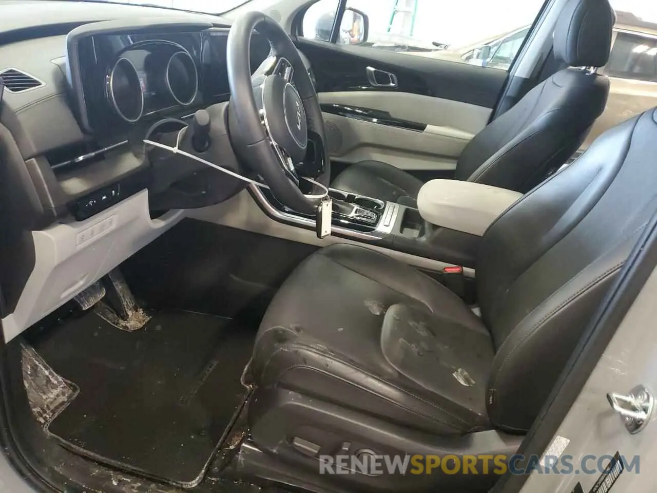 7 Photograph of a damaged car KNDNC5H30R6442389 KIA CARNIVAL E 2024