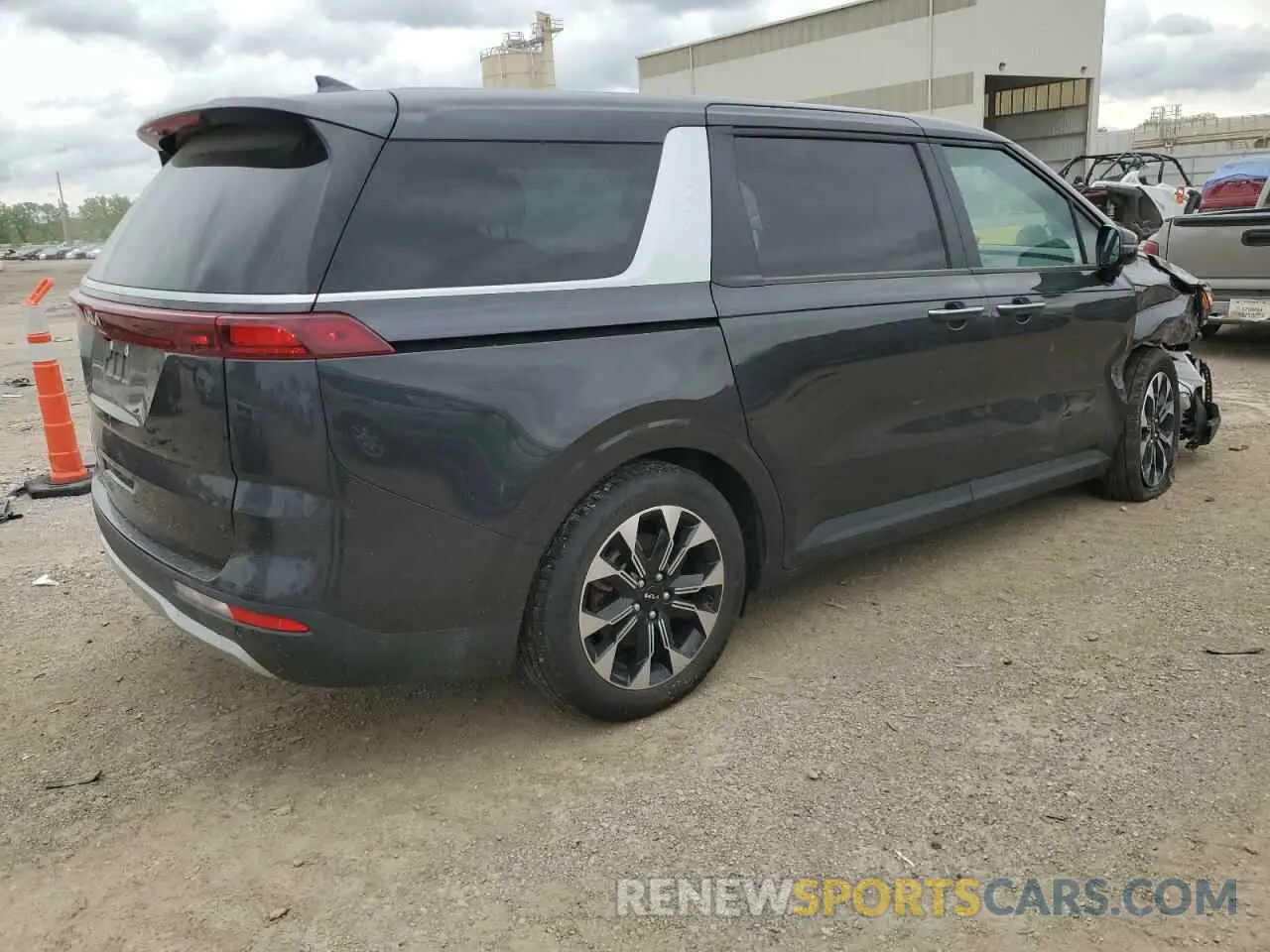 3 Photograph of a damaged car KNDNC5H32R6395835 KIA CARNIVAL E 2024