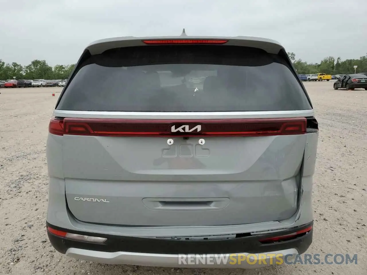 6 Photograph of a damaged car KNDNC5H33R6433489 KIA CARNIVAL E 2024