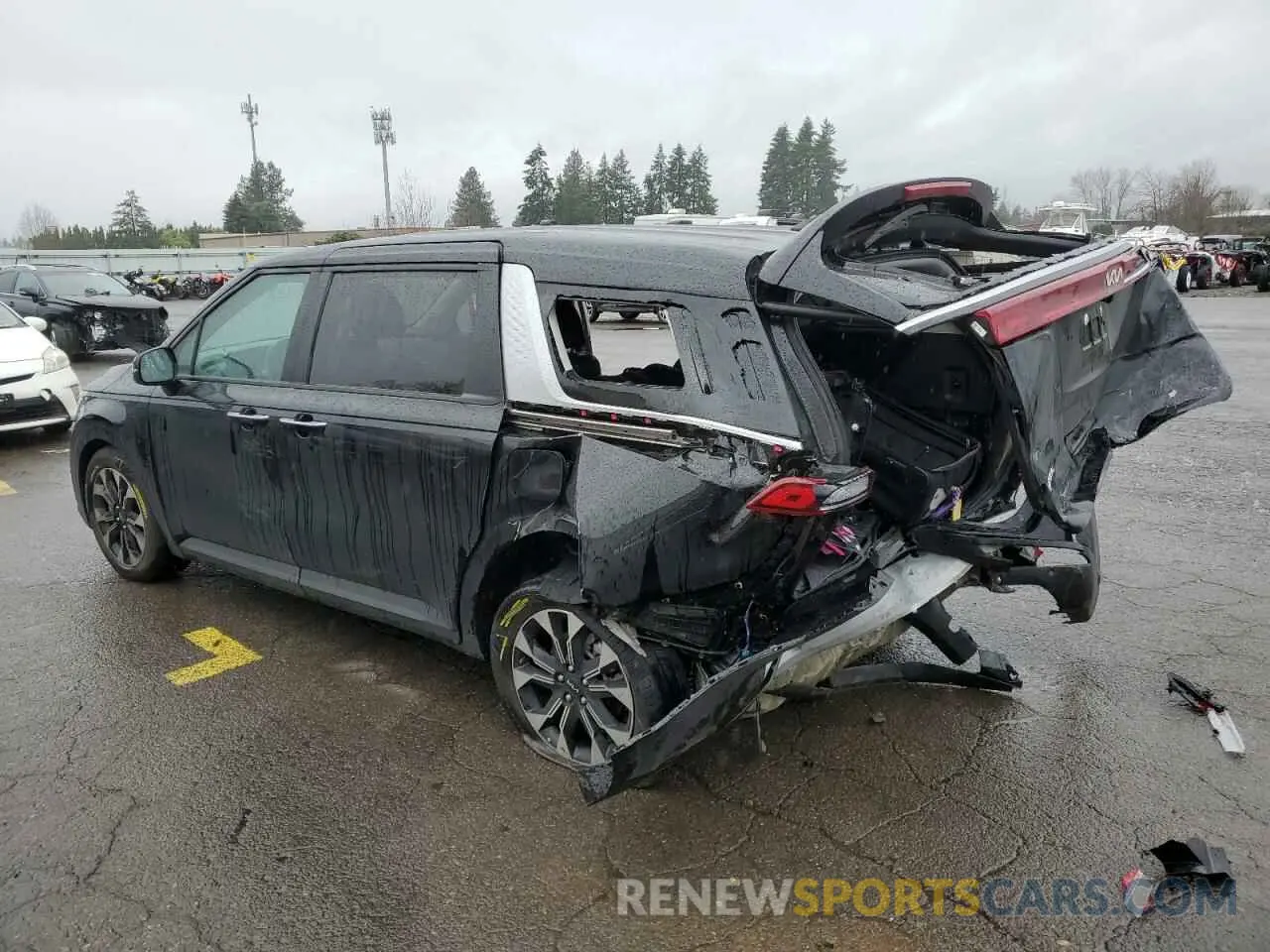 2 Photograph of a damaged car KNDNC5H38R6439921 KIA CARNIVAL E 2024