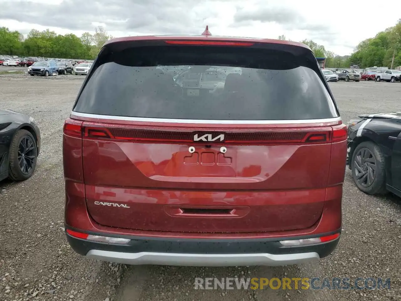 6 Photograph of a damaged car KNDNC5H39R6316631 KIA CARNIVAL E 2024