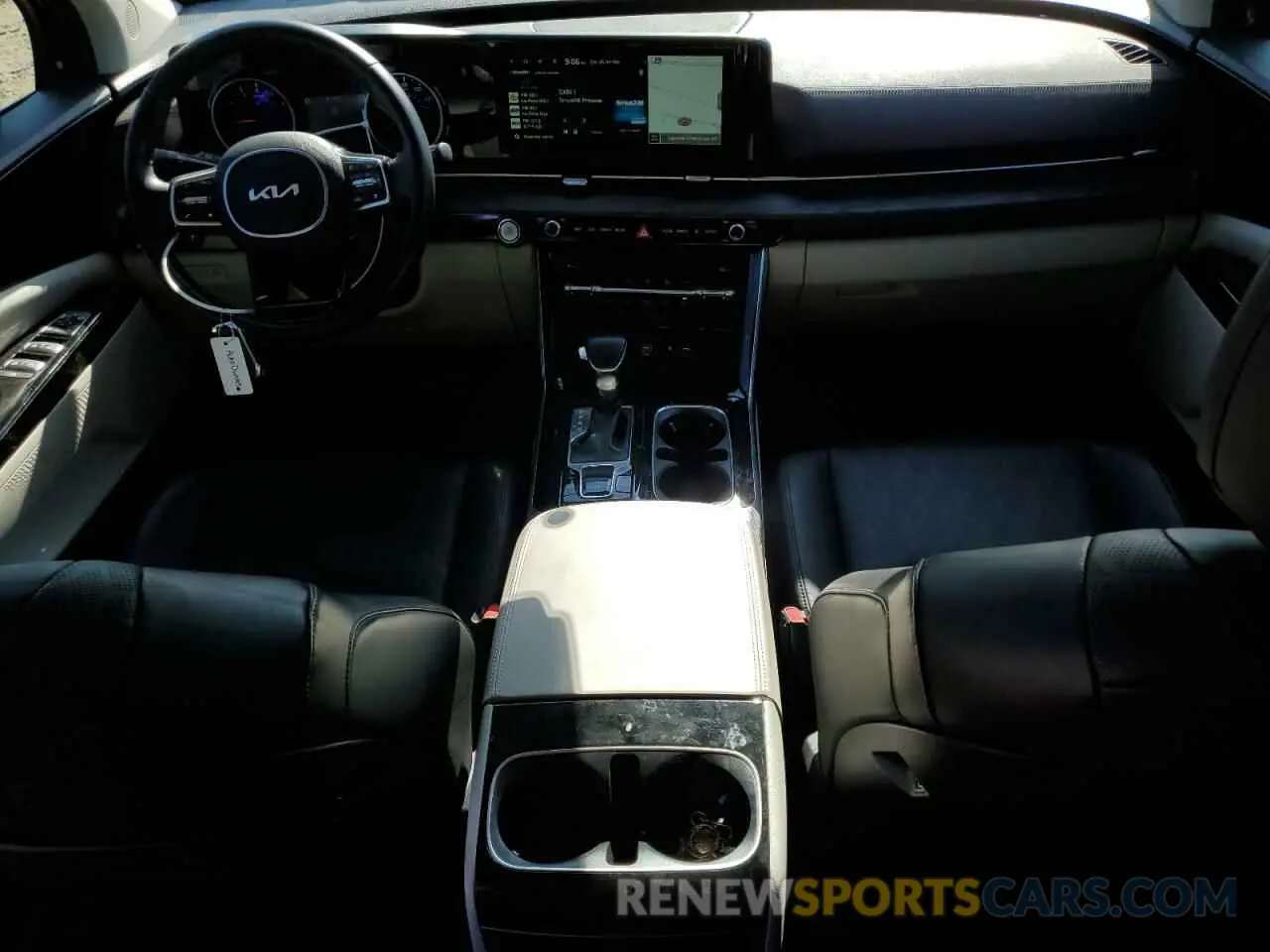 8 Photograph of a damaged car KNDNC5H3XR6373095 KIA CARNIVAL E 2024