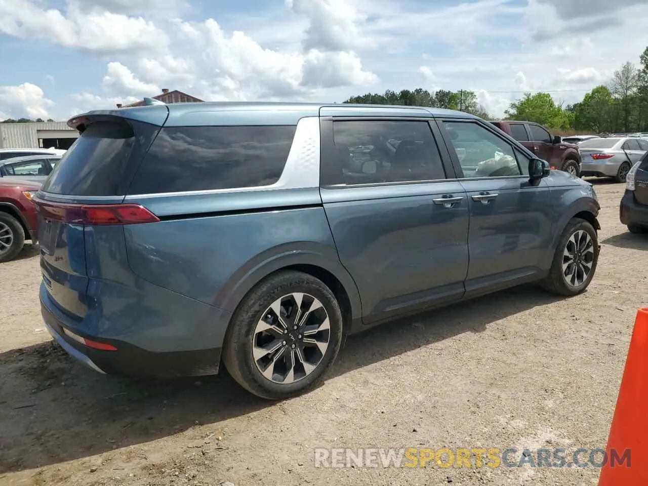 3 Photograph of a damaged car KNDNC5H3XR6404619 KIA CARNIVAL E 2024