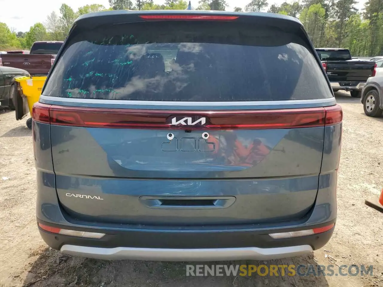 6 Photograph of a damaged car KNDNC5H3XR6404619 KIA CARNIVAL E 2024