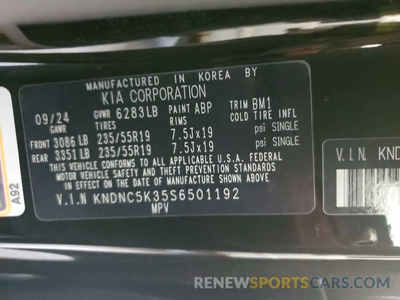 13 Photograph of a damaged car KNDNC5K35S6501192 KIA CARNIVAL E 2025