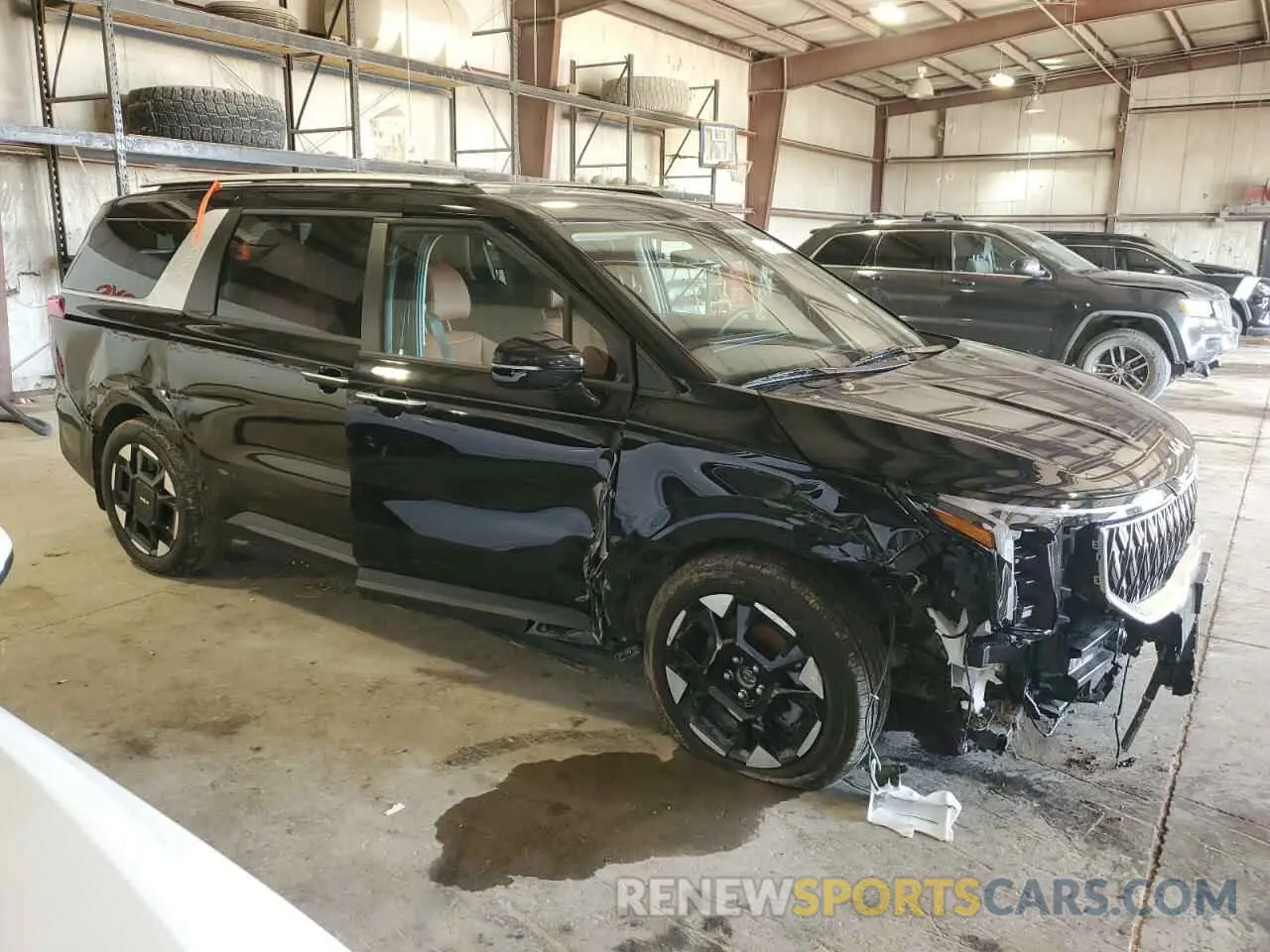 4 Photograph of a damaged car KNDNC5K35S6501192 KIA CARNIVAL E 2025
