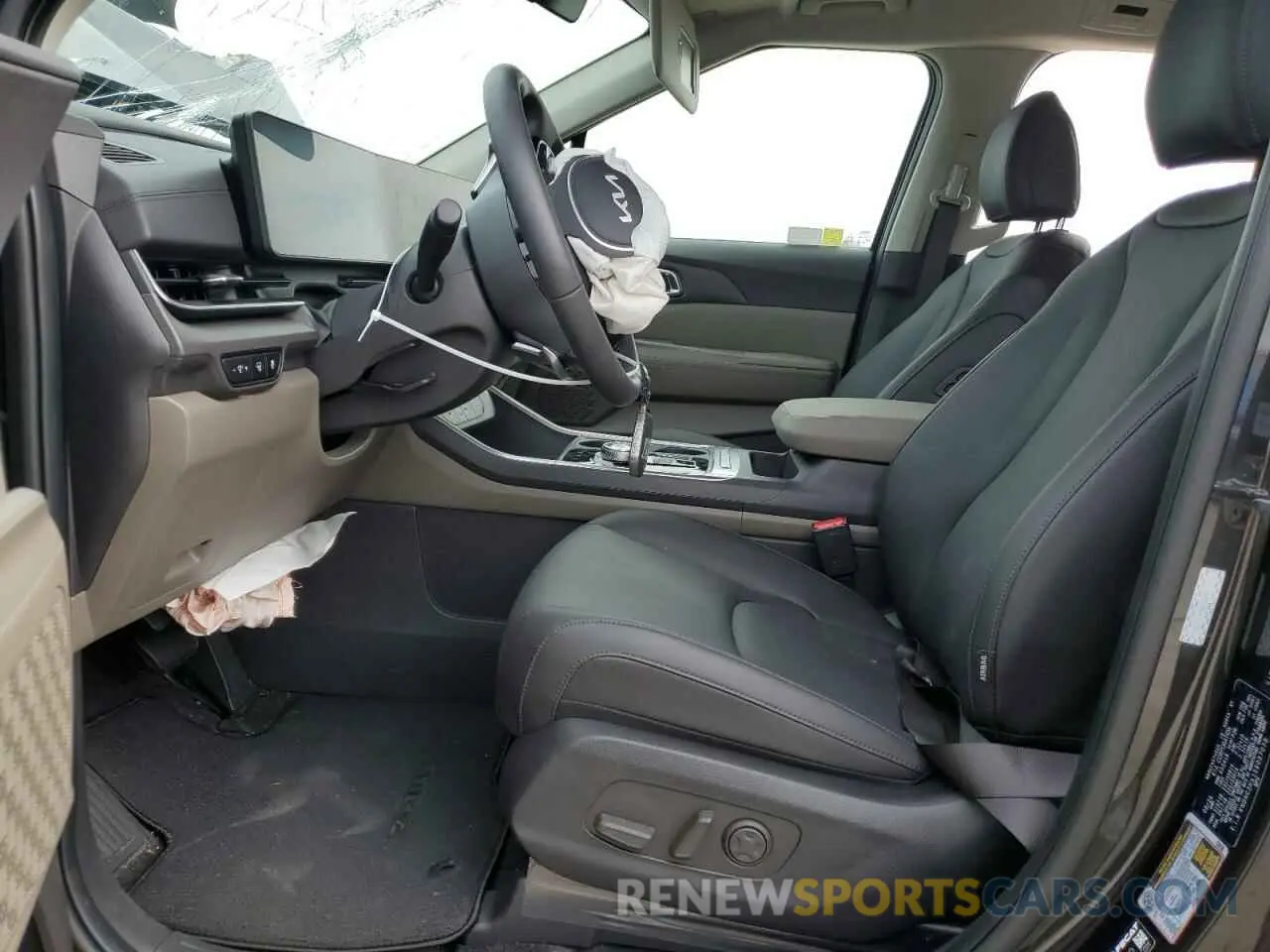 7 Photograph of a damaged car KNDNC5KA1S6037073 KIA CARNIVAL E 2025
