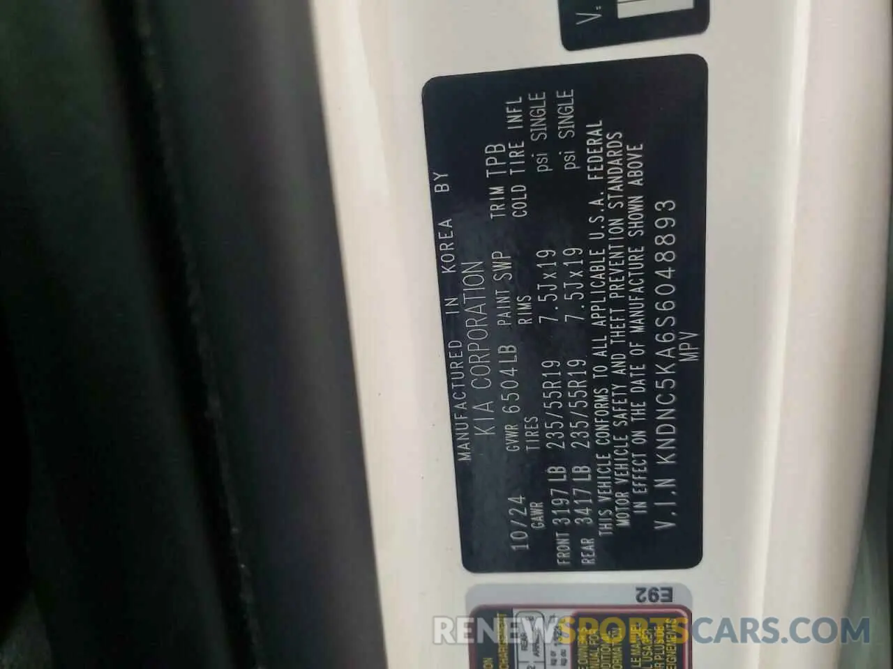 14 Photograph of a damaged car KNDNC5KA6S6048893 KIA CARNIVAL E 2025