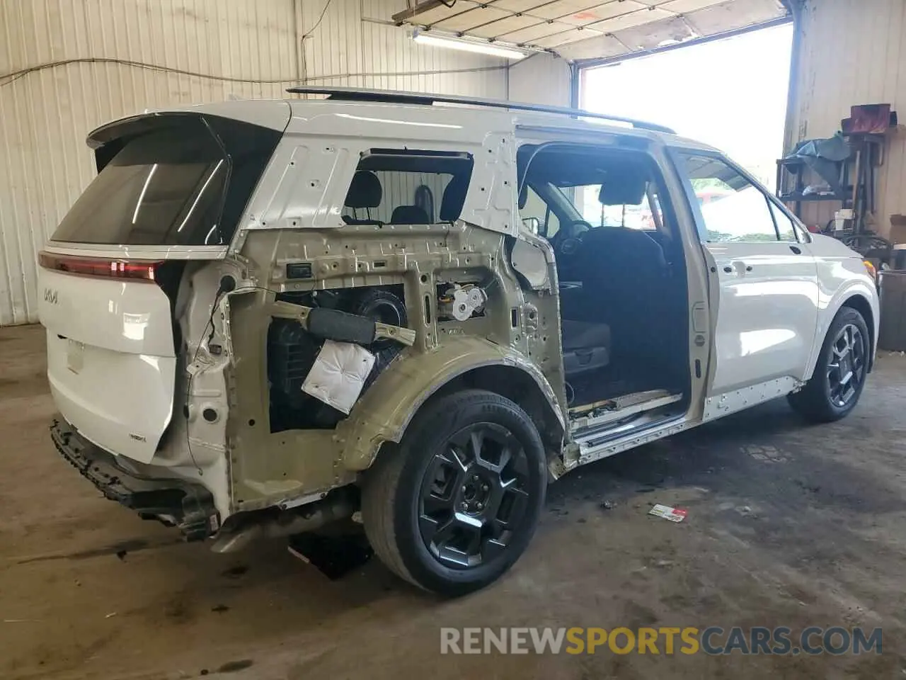 3 Photograph of a damaged car KNDNC5KA6S6048893 KIA CARNIVAL E 2025