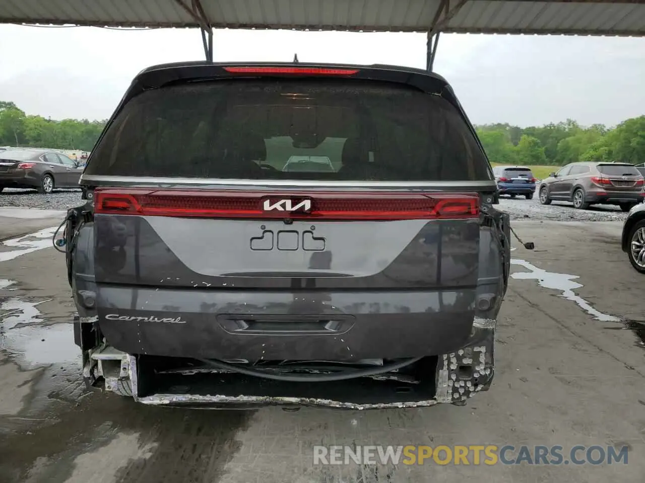 6 Photograph of a damaged car KNDNB4H30N6082418 KIA CARNIVAL L 2022