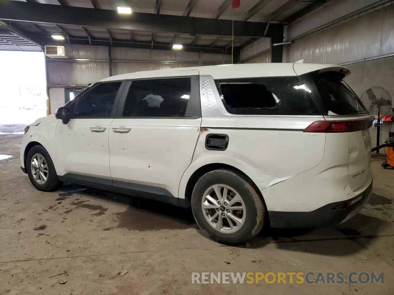 2 Photograph of a damaged car KNDNB4H30N6131911 KIA CARNIVAL L 2022