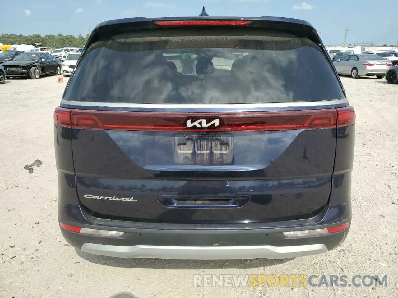6 Photograph of a damaged car KNDNB4H30N6135991 KIA CARNIVAL L 2022