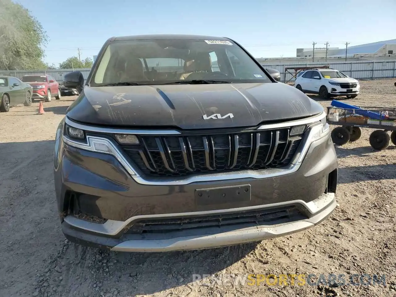 5 Photograph of a damaged car KNDNB4H31N6097820 KIA CARNIVAL L 2022
