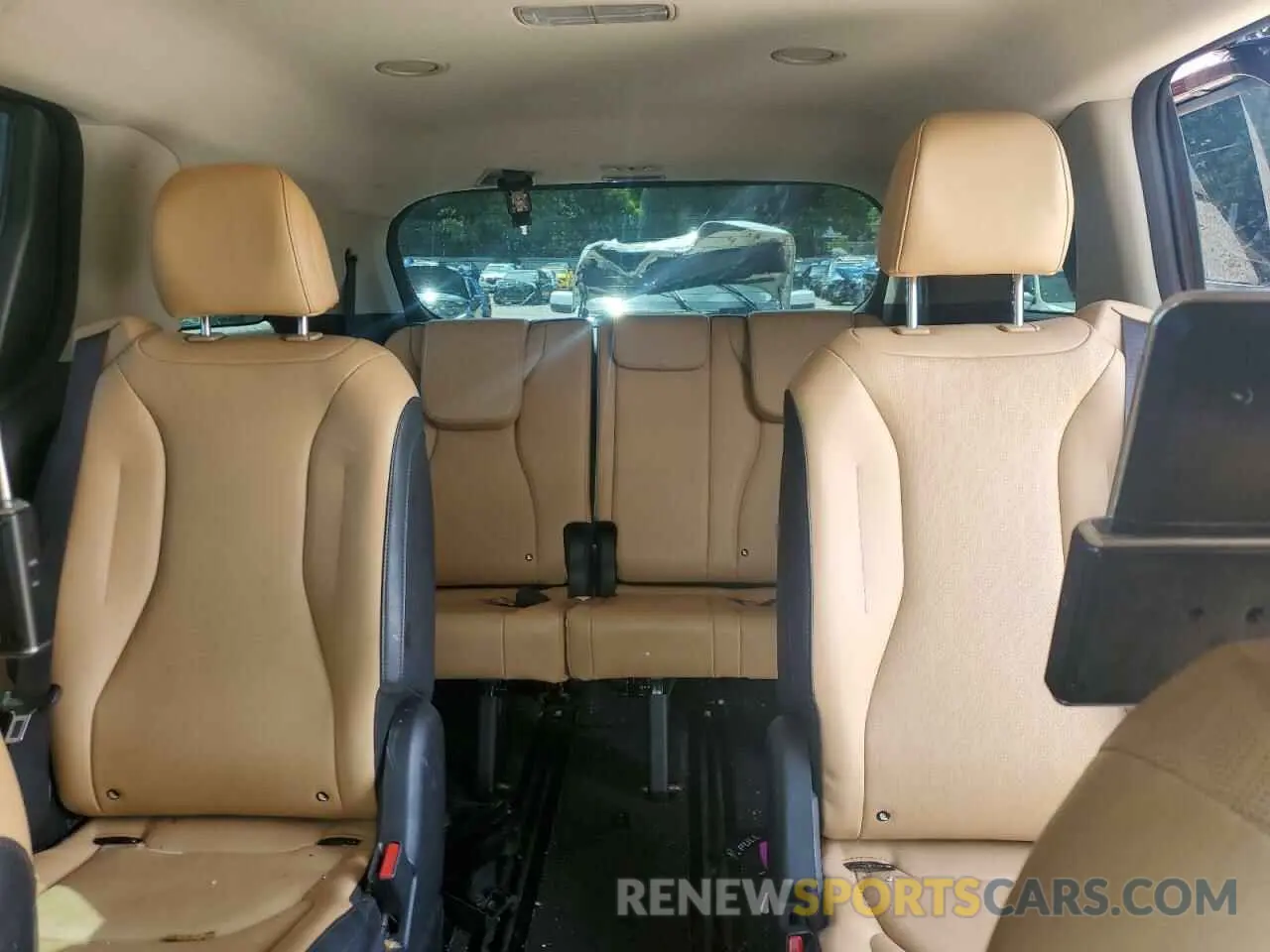 10 Photograph of a damaged car KNDNB4H31N6109352 KIA CARNIVAL L 2022