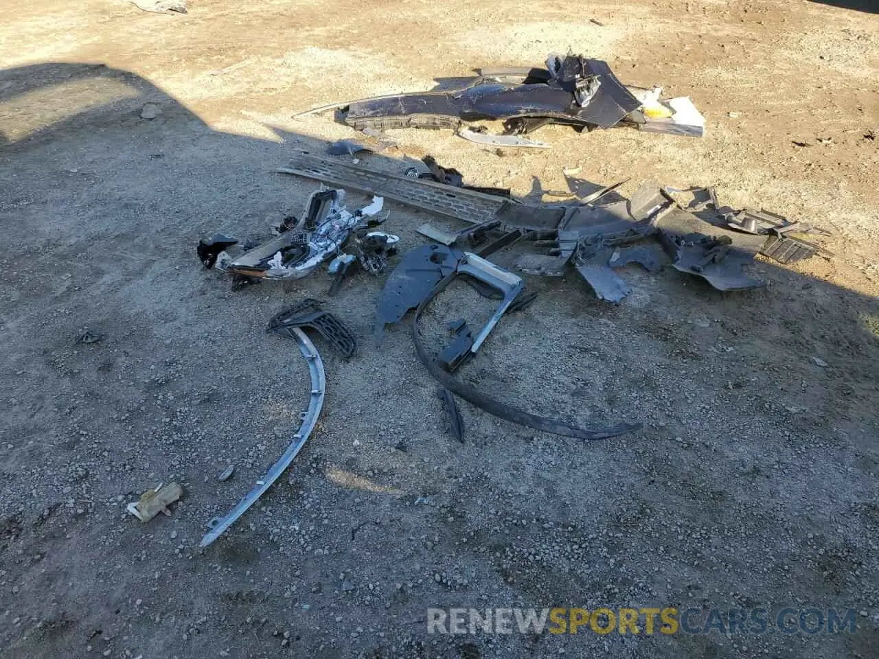 13 Photograph of a damaged car KNDNB4H31N6128063 KIA CARNIVAL L 2022