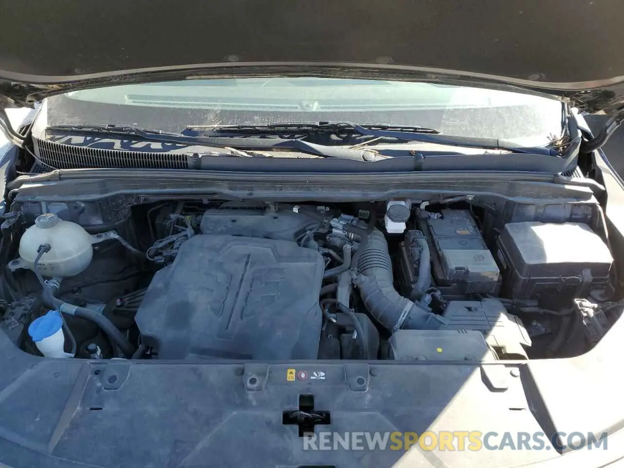 11 Photograph of a damaged car KNDNB4H32N6130940 KIA CARNIVAL L 2022