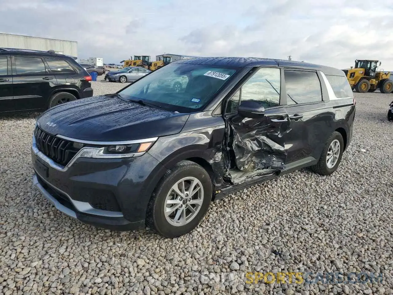 1 Photograph of a damaged car KNDNB4H33N6134253 KIA CARNIVAL L 2022