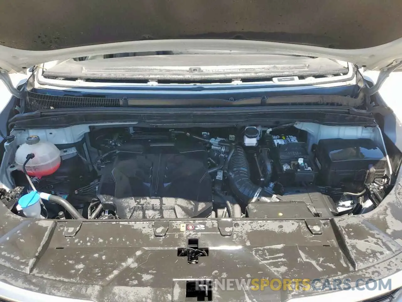 12 Photograph of a damaged car KNDNB4H35N6124453 KIA CARNIVAL L 2022