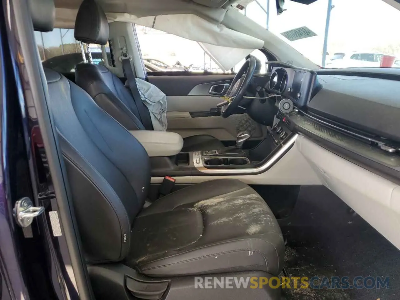 7 Photograph of a damaged car KNDNB4H35N6132519 KIA CARNIVAL L 2022