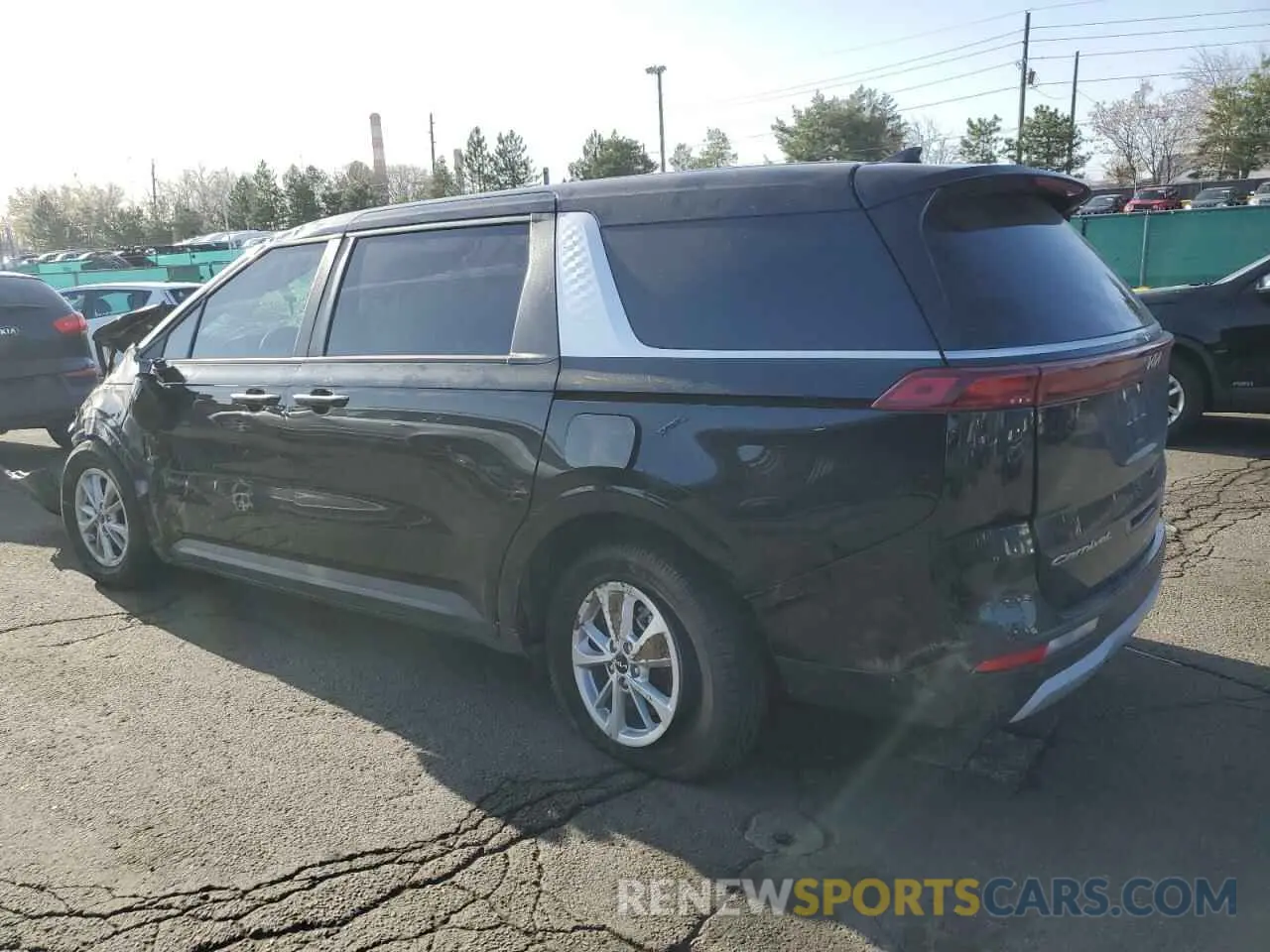 2 Photograph of a damaged car KNDNB4H35N6157596 KIA CARNIVAL L 2022