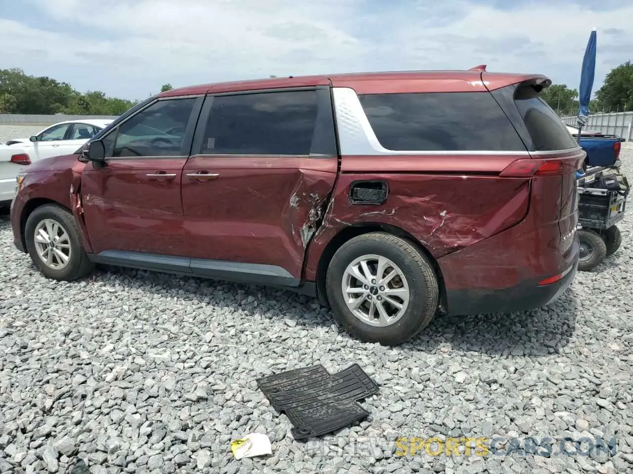 2 Photograph of a damaged car KNDNB4H38N6092503 KIA CARNIVAL L 2022