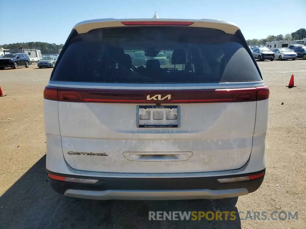 6 Photograph of a damaged car KNDNB4H38N6125094 KIA CARNIVAL L 2022