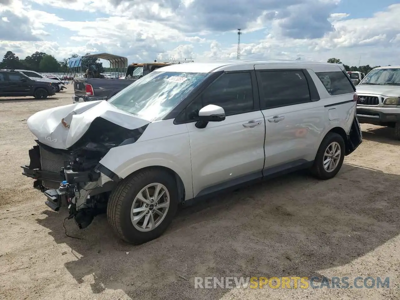 1 Photograph of a damaged car KNDNB4H3XN6167332 KIA CARNIVAL L 2022