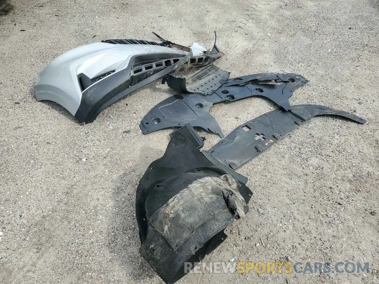 13 Photograph of a damaged car KNDNB4H3XN6167332 KIA CARNIVAL L 2022