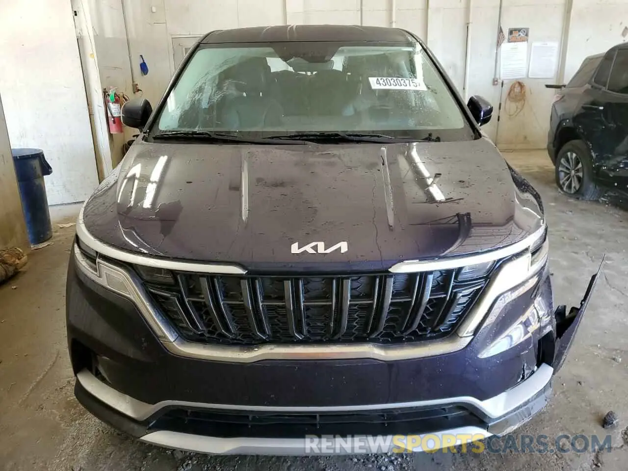 5 Photograph of a damaged car KNDNB4H33P6287704 KIA CARNIVAL L 2023