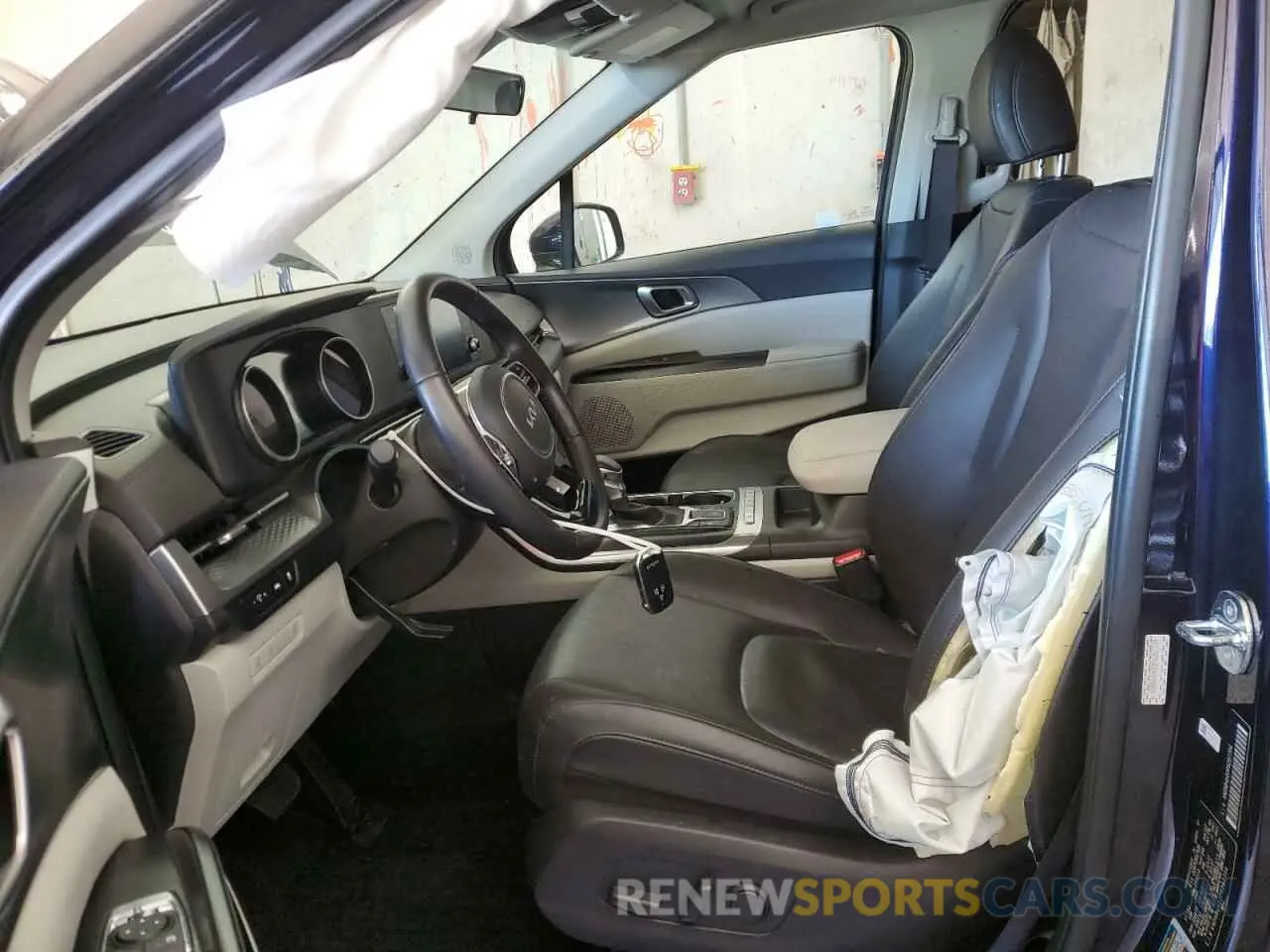 7 Photograph of a damaged car KNDNB4H33P6287704 KIA CARNIVAL L 2023