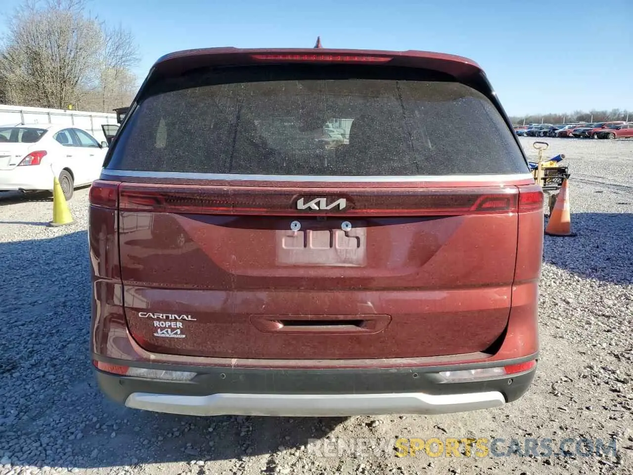 6 Photograph of a damaged car KNDNB4H36P6262974 KIA CARNIVAL L 2023