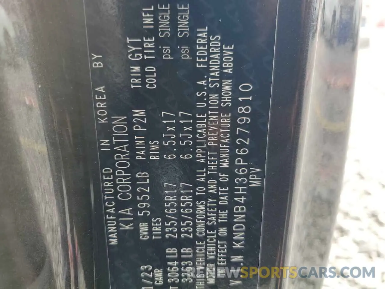 13 Photograph of a damaged car KNDNB4H36P6279810 KIA CARNIVAL L 2023