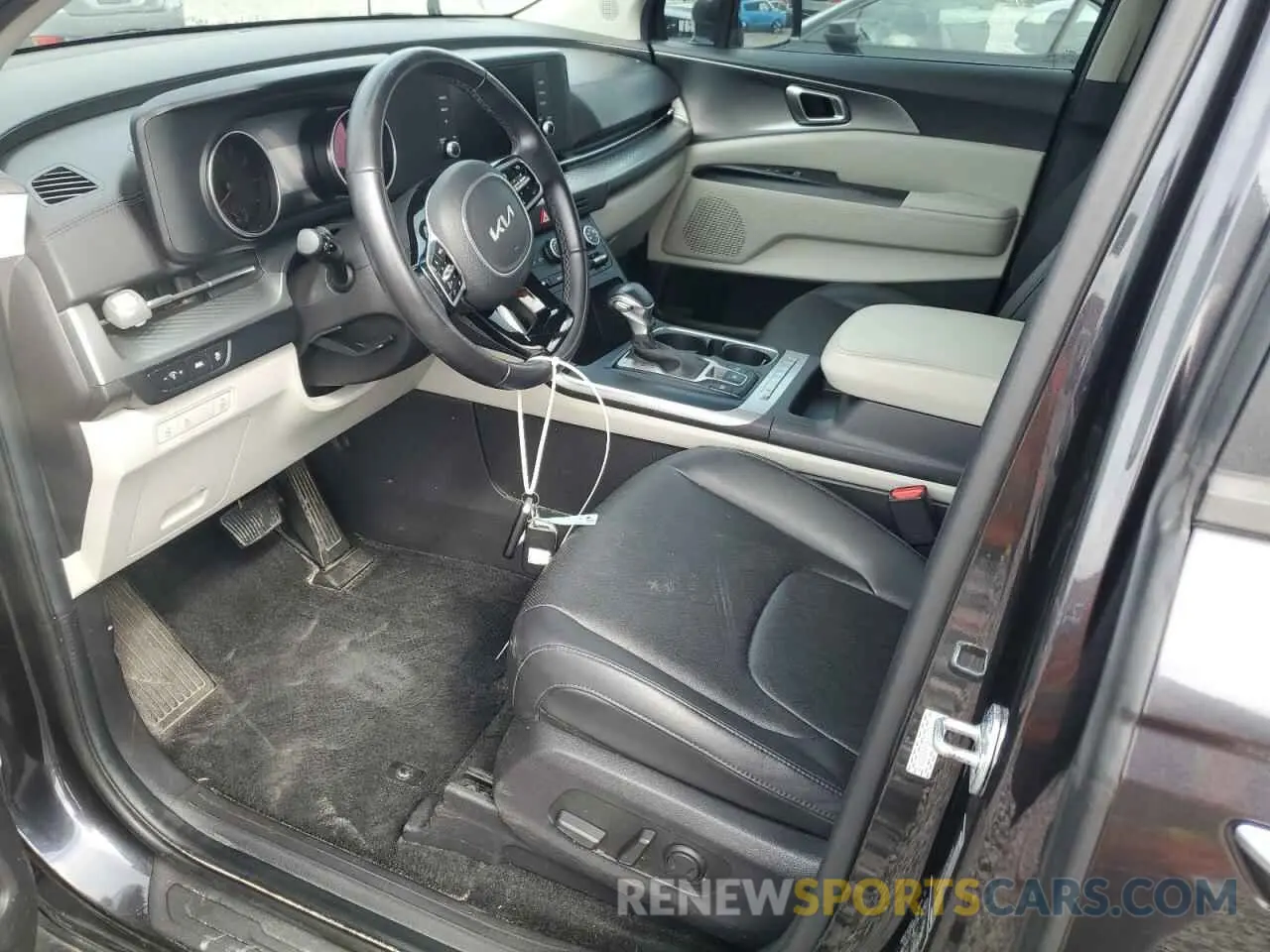7 Photograph of a damaged car KNDNB4H36P6279810 KIA CARNIVAL L 2023