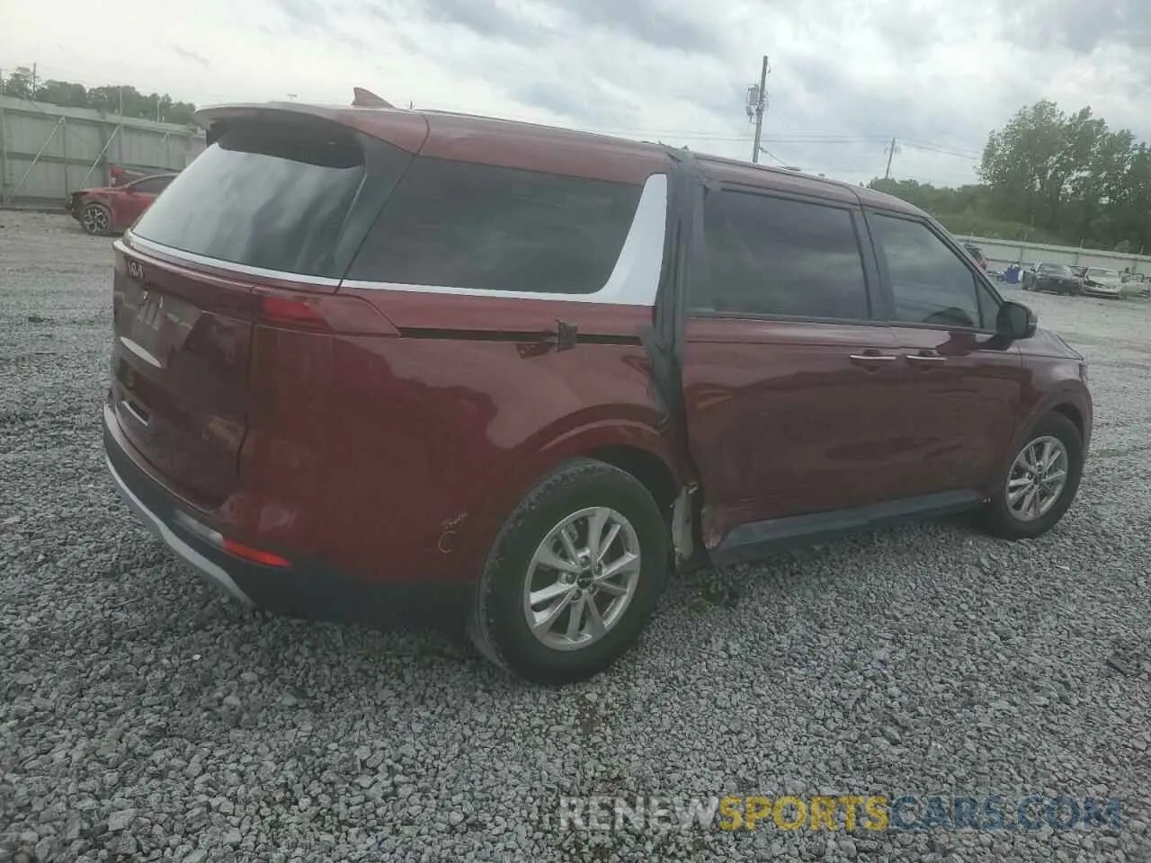 3 Photograph of a damaged car KNDNB4H37P6252874 KIA CARNIVAL L 2023