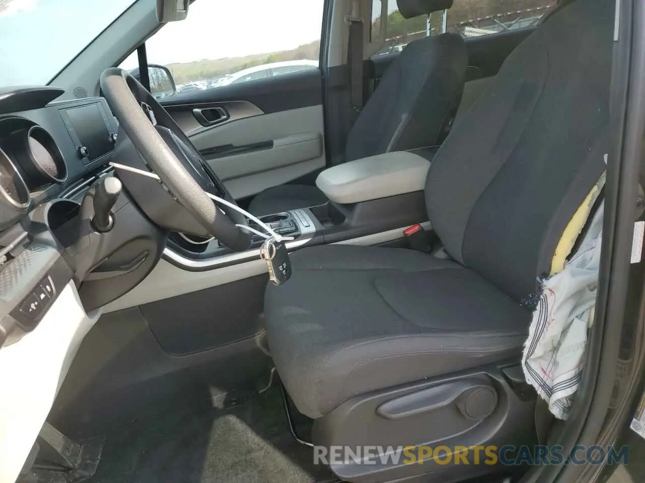 7 Photograph of a damaged car KNDNB4H37P6258786 KIA CARNIVAL L 2023