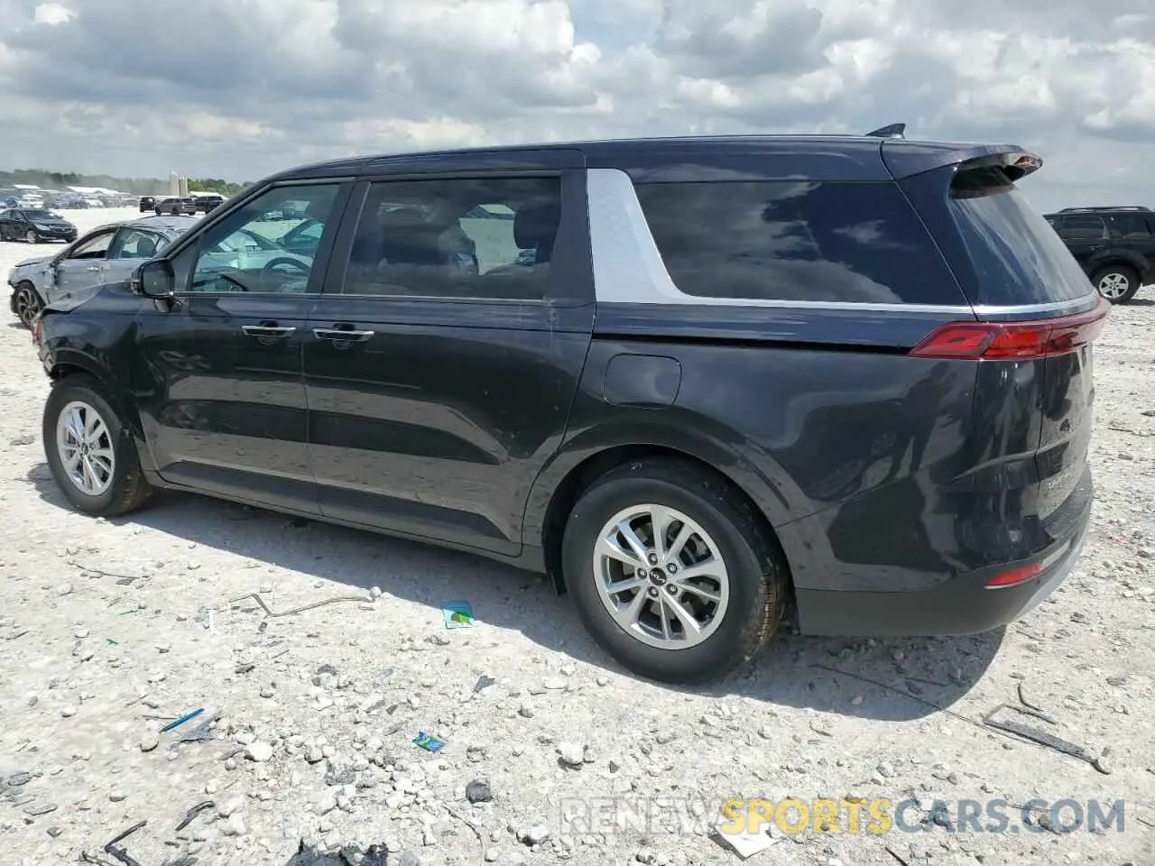2 Photograph of a damaged car KNDNB4H38P6198338 KIA CARNIVAL L 2023