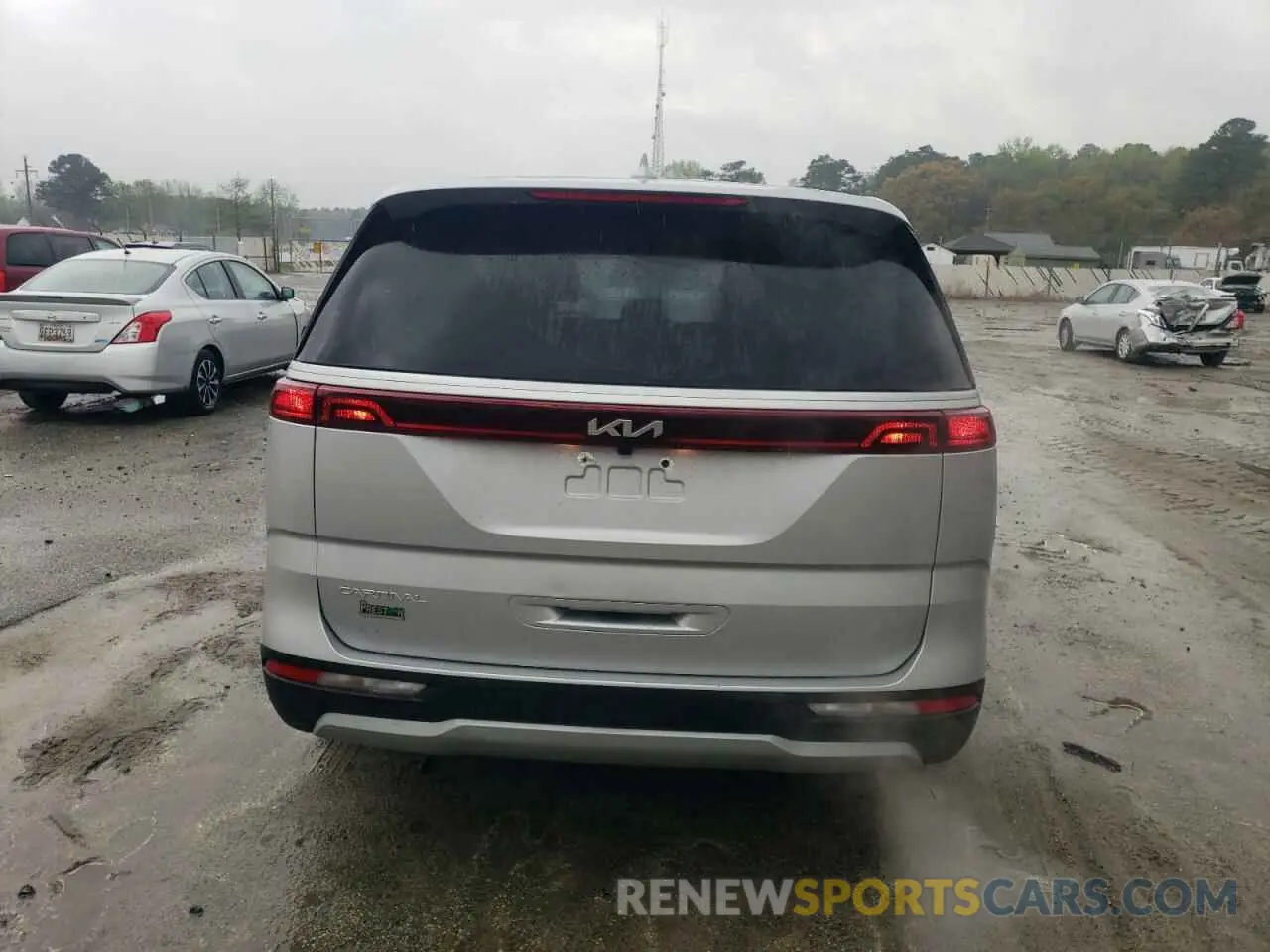 6 Photograph of a damaged car KNDNB4H3XP6212000 KIA CARNIVAL L 2023