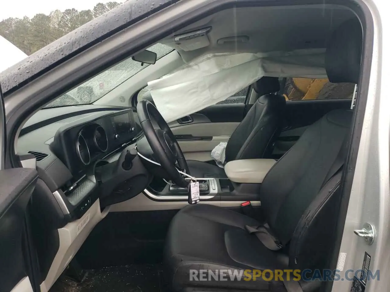 7 Photograph of a damaged car KNDNB4H3XP6212000 KIA CARNIVAL L 2023