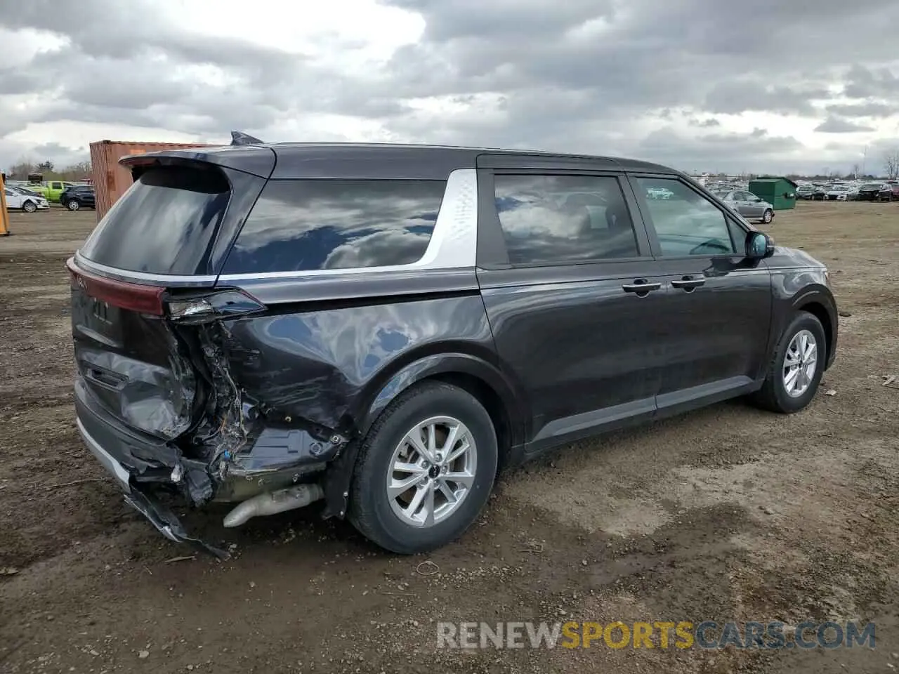 3 Photograph of a damaged car KNDNB4H3XP6264274 KIA CARNIVAL L 2023