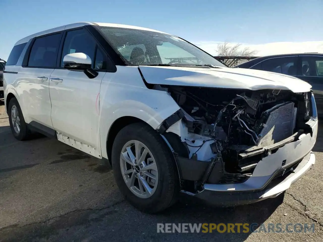 4 Photograph of a damaged car KNDNB4H30R6434564 KIA CARNIVAL L 2024
