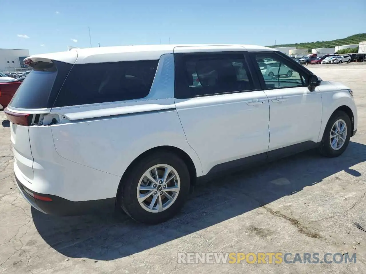3 Photograph of a damaged car KNDNB4H32R6328178 KIA CARNIVAL L 2024